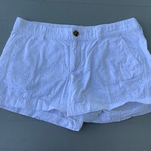 White textured Old Navy shorts